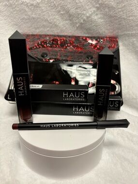 Haus Laboratories 4 Piece Bundle Makeup Set New with Cosmetic Case Travel Bag